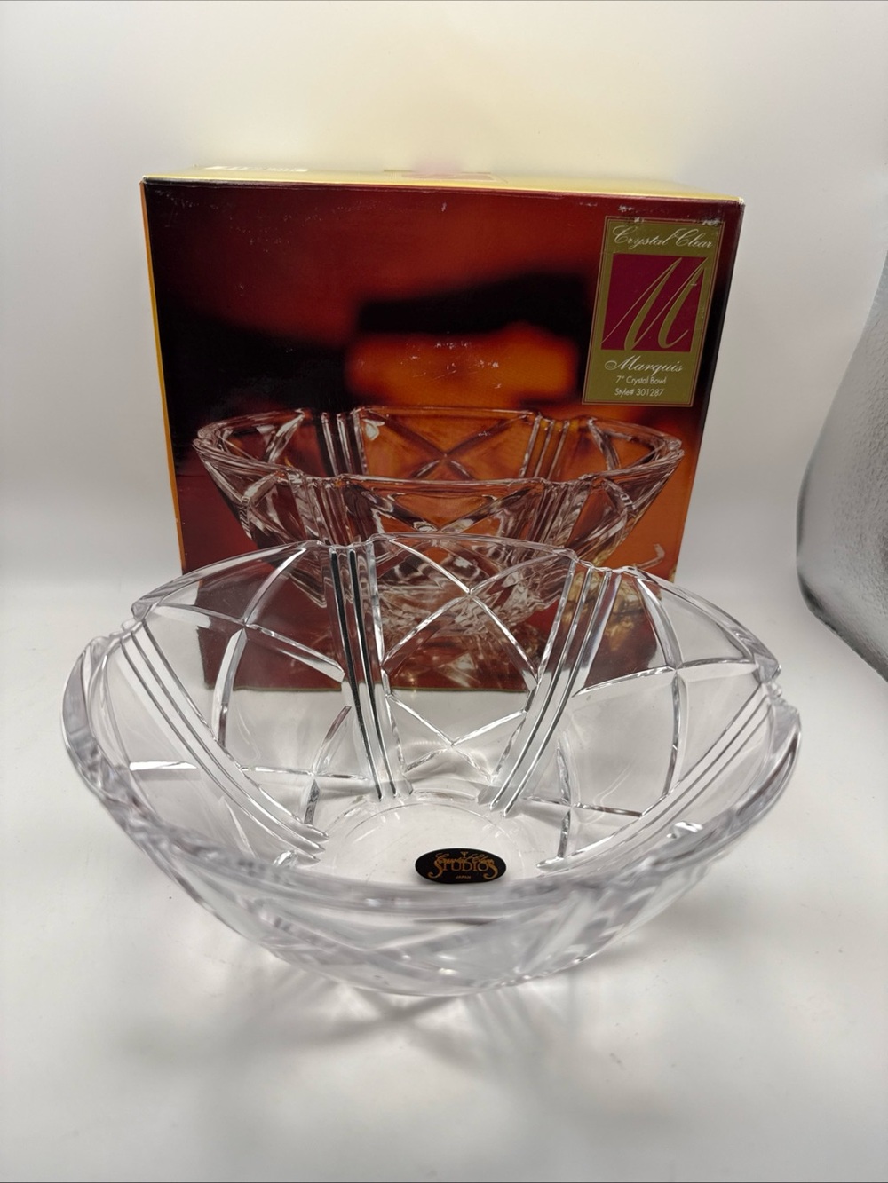 VTG Crystal Clear Cut Glass Abstract Lines Vintage 7" Serving Bowl Made in Japan